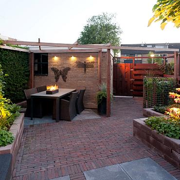 Liv  High corten solitary