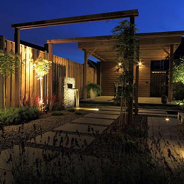 Liv  High corten solitary