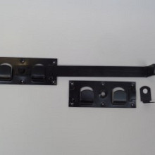 Overslaggrendel zwart gepoerdercoat 450mm